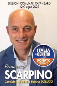 Immagine che contiene testo, Viso umano, uomo, persona

Il contenuto generato dall'IA potrebbe non essere corretto.